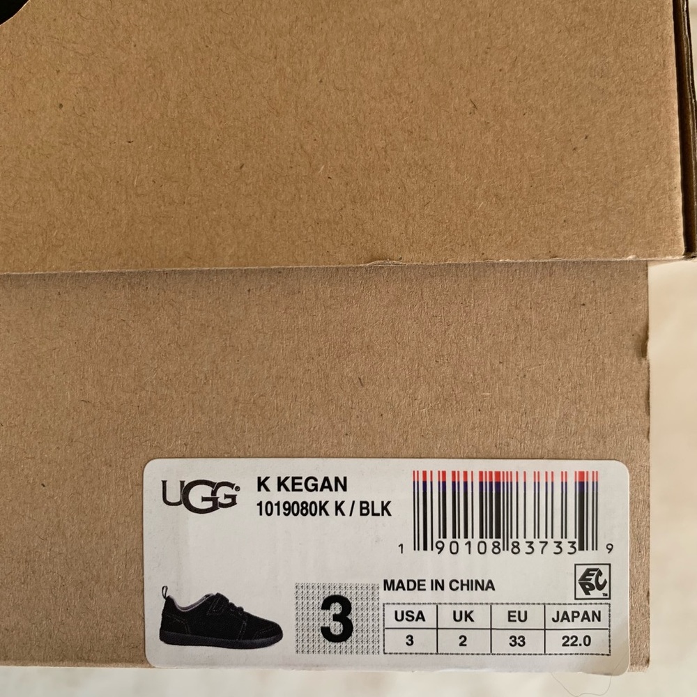 UGG Black K Kegan Shoes•Size 3•NEW - Picture 7 of 7